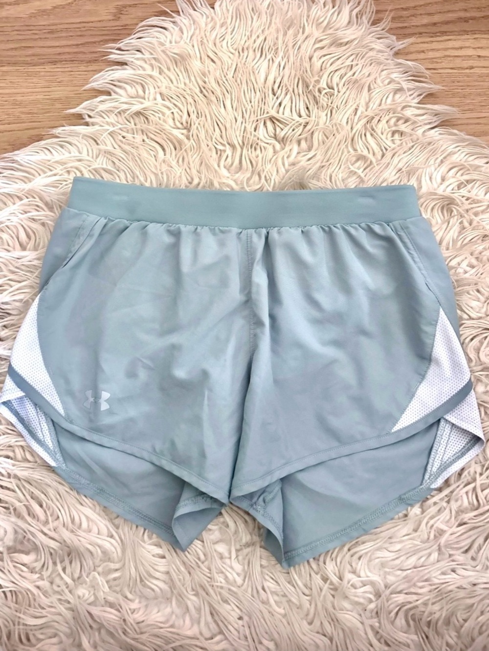 ❗️Under Armour Women's Light Grey Performance Running Shorts